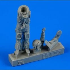 Figurine British Sea Harrier Pilot- Falklands War- 1982