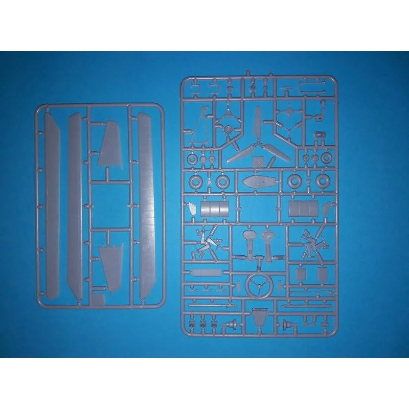 Maquette Avion Sikorsky HO3S-1 6 Maquette Avion Sikorsky HO3S-1 – Image 5