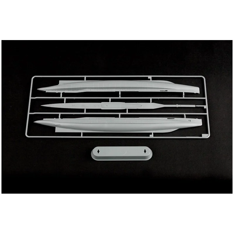 Maquette Bateau Surcouf : Sous-marin Français 7 Maquette Bateau Surcouf : Sous-marin Français – Image 5