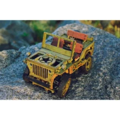 WOODEN CITY Maquette 4x4 -Modèles Jouets Magasin wooden city wr309 4x4 5